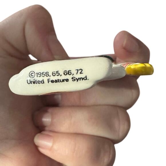 Vintage Snoopy From the Peanuts Christmas Ornament Home Decor - Picture 3 of 3